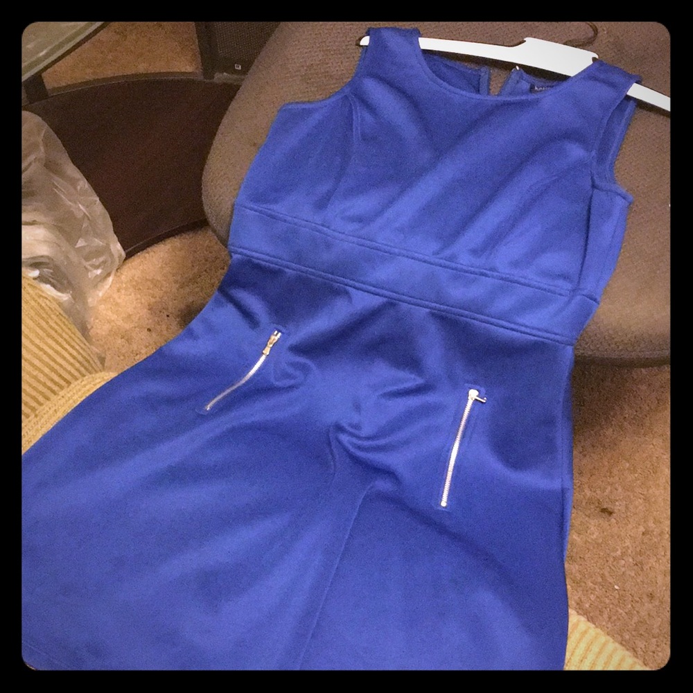 Karin Stevens dress